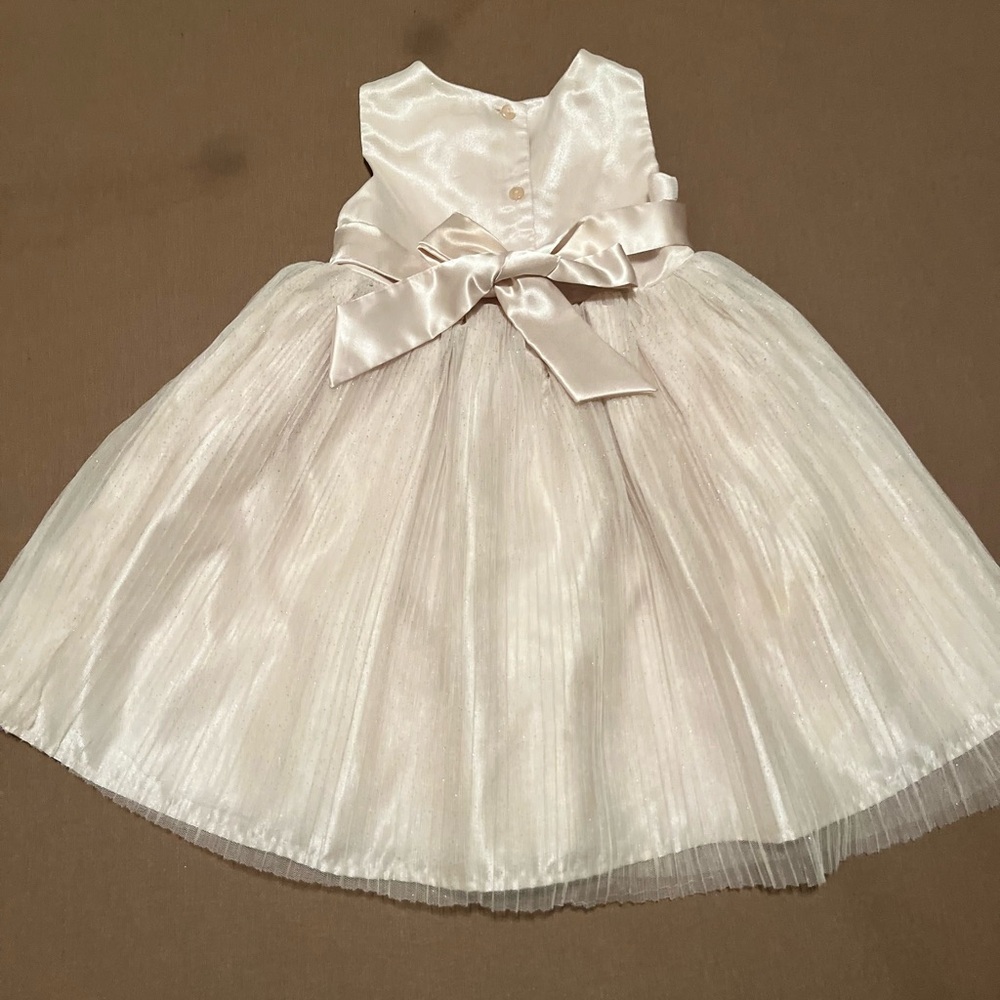 BCX Cream Dress with Elegant Design - Picture 4 of 7
